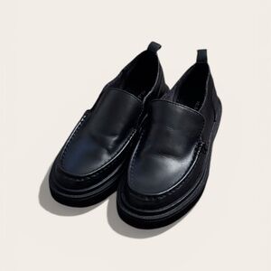 Kelsi Dagger Classic Black Leather Loafers